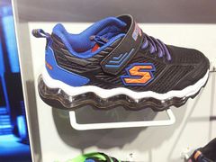 -SKECHERS 斯凯奇(上海国际时尚中心店)