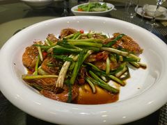 油爆基围虾-茶叁酒肆·楚味江湖(菱角湖店)
