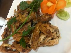 -Neary Khmer Restaurant