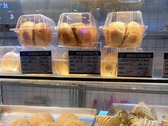 -白玉兰食品甜凤店(合生汇店)
