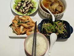 -懒熊月嫂中心(金鸡湖店)