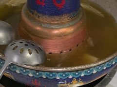 -毛辣果·贵州红酸汤牛肉火锅(西单店)