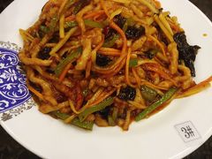 鱼香肉丝-东四民芳餐厅(世茂工三店)
