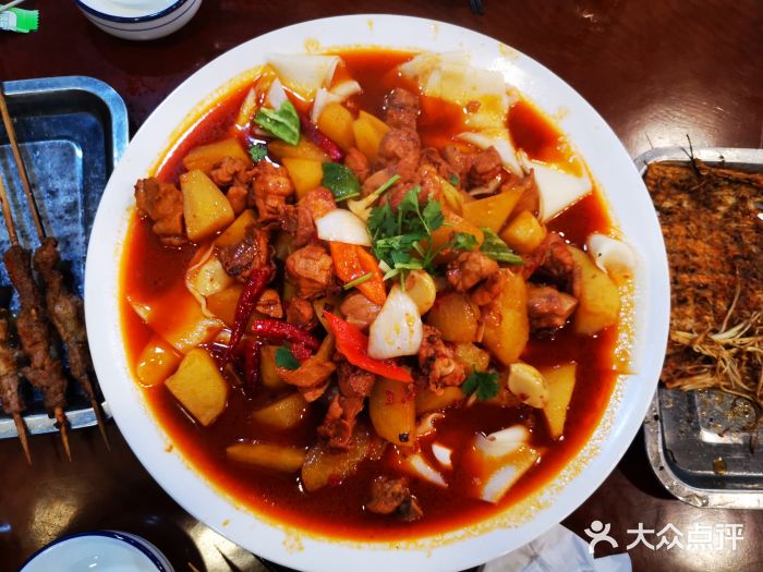 伊隆斋(什刹海店)大盘鸡（大份）图片