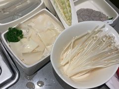 -海底捞火锅(杭州萧山宝龙广场店)