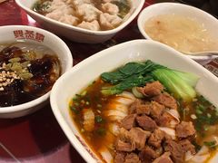 -双燕楼·手工馄饨·汤面小吃(世纪汇店)