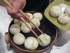 -舒小笼松针小笼包