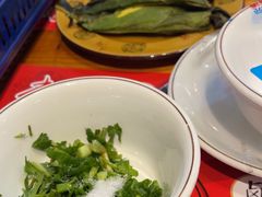 -李双猪·小龙虾·烧烤·羊肉煲(乐山店)