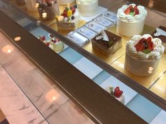 -花花卷卷·鲜食蛋糕(静安久光百货店)