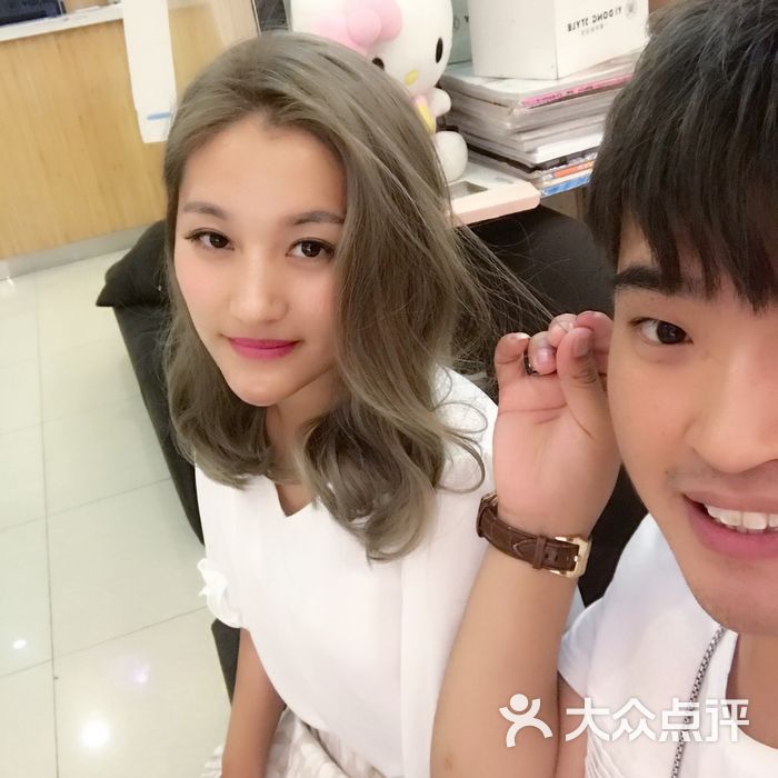 店长人气爆棚           一东造型长江道一凡