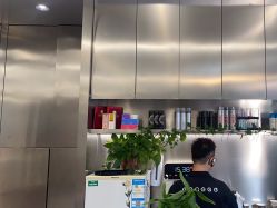 -侨治发型