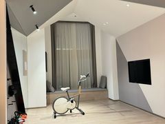 -上海虹桥中心爱琴海亚朵S酒店