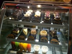 面包甜点陈列柜-哈根达斯(皇城恒隆广场店)