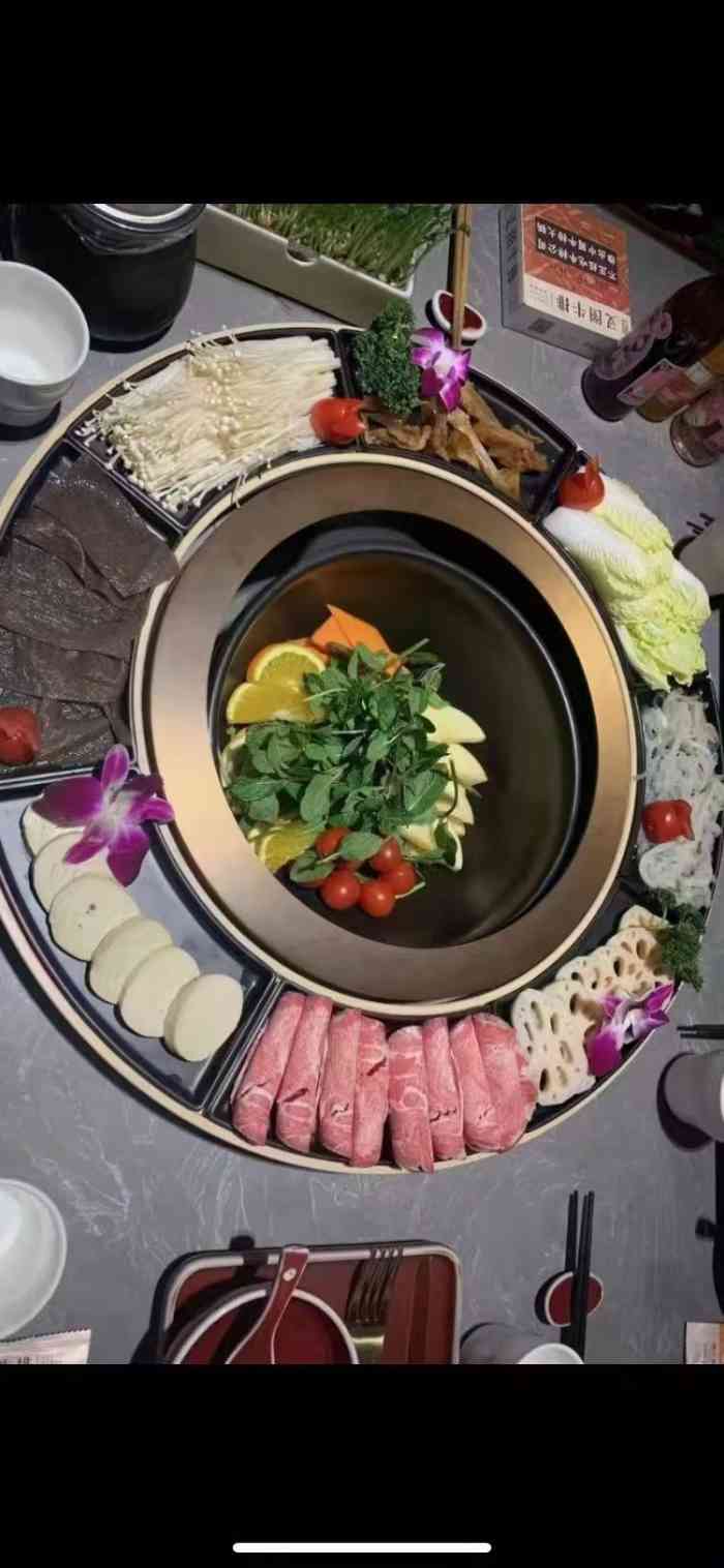 叉图牛排火锅-"位置很好找,在幸福街和幸福一路交汇,幸福.