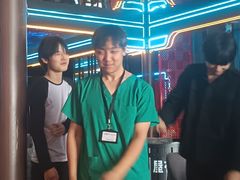-屋有岛沉浸游戏旗舰店(中山公园店)
