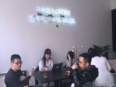 -UNI UNI(环亚凯瑟琳店)