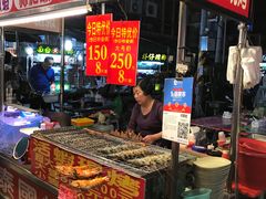 -六合夜市