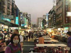 -六合夜市