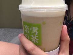 -奈雪的茶(市百一店)