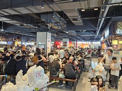 -胖东来生活广场(健康路店)