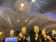 -老房老舍重庆火锅(假日城市店)