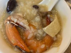 干贝鲜虾鲜蚝砂锅粥-官塘鱻鱻鱼生