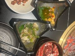 -山川小町·极番烧肉(新地假日广场店)