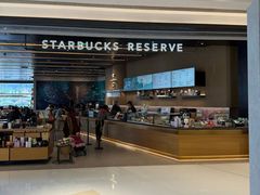 -星巴克臻选(上海合生汇1F店)