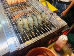 -六合夜市