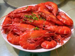 -三亚火车头万人海鲜广场