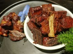 梅香浓汁小排。-柒园·三十年创意杭帮菜(龙湖滨江天街店)