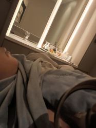 -PE SALON