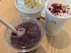 冰摇红莓黑加仑茶-星巴克臻选(上海淮海百盛购物中心店)