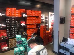 -NIKE上海青浦优选体验店