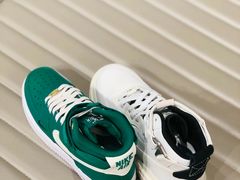 -NIKE KICKS LOUNGE体验店(北京新中关店)