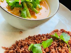 泰式红咖喱牛肉饭-wagas(暖山店)