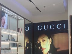 -J-Optical佳视明眼镜·蔡司视觉(青岛金茂览秀城店)