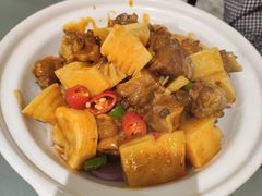 -梓檚中餐厅湖北菜小龙虾武昌鱼排骨藕汤(黄鹤楼店)