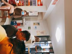 大堂-宝瑞门钉肉饼店