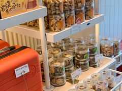 -85度C(生甜甜圈研究工坊·上海平凉店)