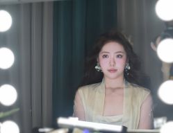 点击看大图 -爱伊人婚纱礼服美妆馆