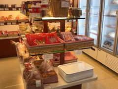 零售区-红宝石·鲜奶小方(莘庄龙之梦店)