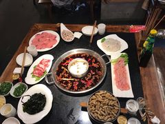 -好汉锅园林秘制老火锅 柴火霸王鸡(金沙店)