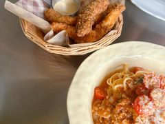 -三勾JJJ Burger&Coffee(梅溪湖店)