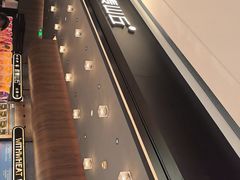 -原麦山丘(凯德MALL·大峡谷店)