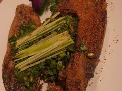 傣家香茅草烤鲈鱼-香巴拉云南餐厅(华莱坞店)