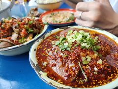 冒鸭血-马路边边 传媒大学店