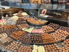 -Laderach 莱德拉(上海环贸iapm店)