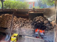 -御霞苑泥烩鸡休闲农庄