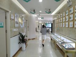 -新生植发·植养护一体